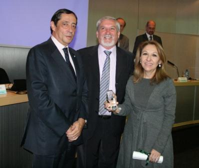 Entrega Premio Fundaluce 2010 a la Dra. Carmen Ayuso